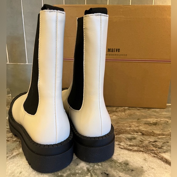 NEW MAEVE Anthropologie leather Chelsea boots. NWT 🤍🖤 - Picture 3 of 7